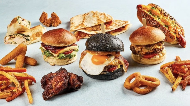 Fast food — burgery, hranolky a pouličné jedlo